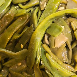 Taccole condite con olio aromatico