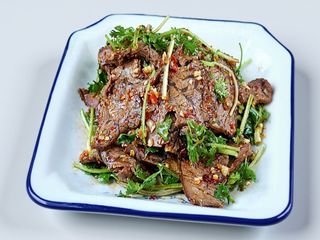 Manzo con coriandolo (piccante)