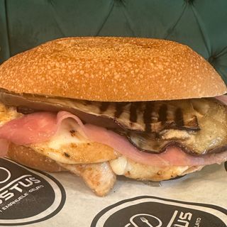 Panino chicken grill