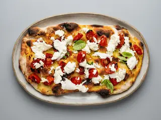 Focaccia Margherita estiva