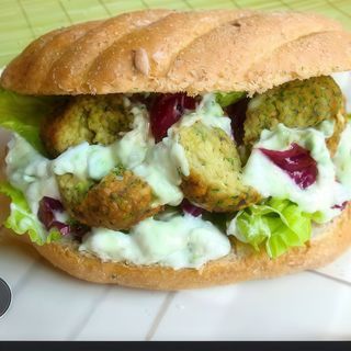 Panino falafel