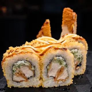Pollo Katsu Crunch Roll