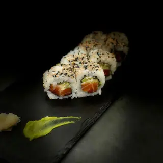10. Spicy salmone roll 8 pezzi