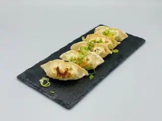 3. Gyoza di pollo