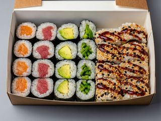 Mix Maki Set con semi di sesamo 