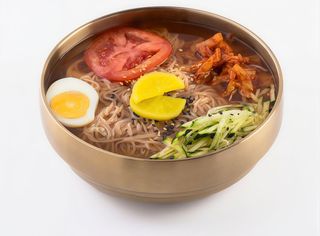 Soba coreano freddo