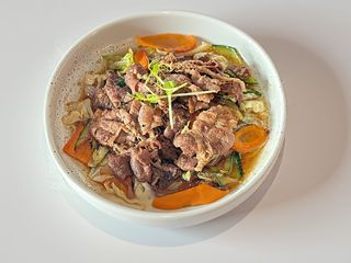 Pancetta di manzo con verdure