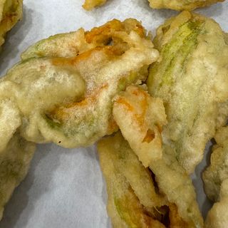 Fiori di zucca e alici