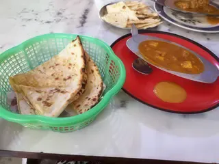 Paneer naan