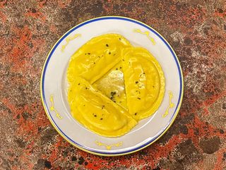 Mezzelune giganti ripieni di Pere e Pecorino