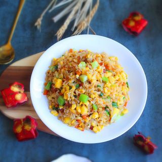 RISO CON ANANAS E GAMBERI