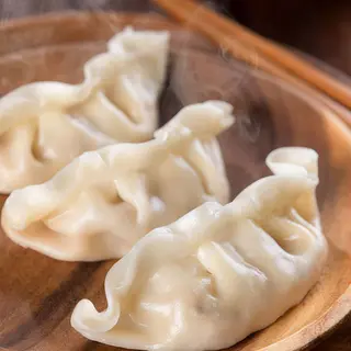 Gyoza con manzo al vapore