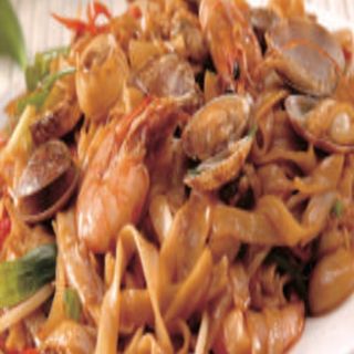 Tagliatelle di riso ai frutti di mare