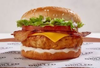 Crispy chicken burger