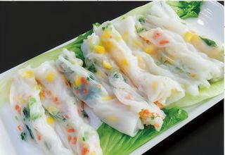 55 Tagliatelle di riso con mais e uova