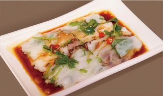 56 Tagliatelle di riso con gamberi e mais