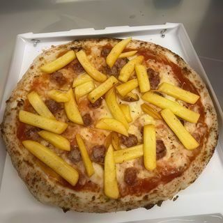 Salsiccia secca e patatine