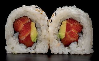 38 Uramaki sake avocado 8 pezzi
