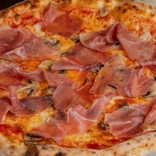 Funghi e prosciutto rossa