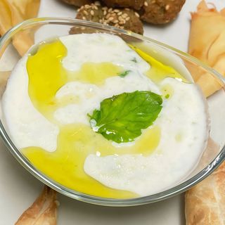 Salatet zabadi