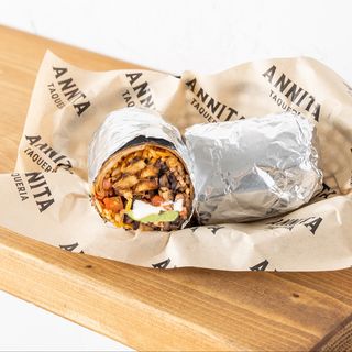 BURRITO CON POLLO AL CARBON