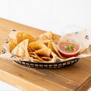 TOTOPOS CASEROS CON SALSA TAQUERA