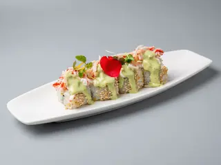 U1A Sake crab roll