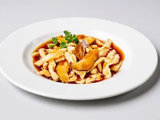 186 Pollo funghi bambu