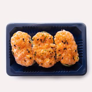 Gunkan spicy salmone