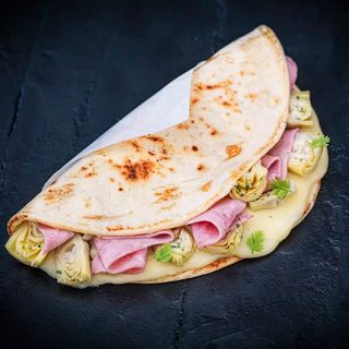 Piada Prosciutto crudo e squacquerone