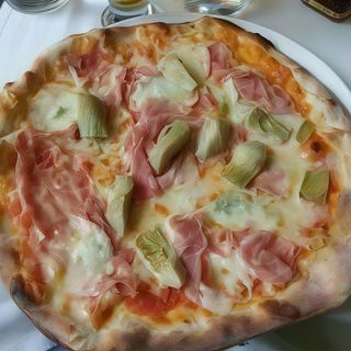 Prosciutto e carciofi