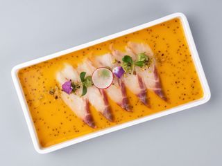 Carpaccio di pesce bianco con salsa ponzu