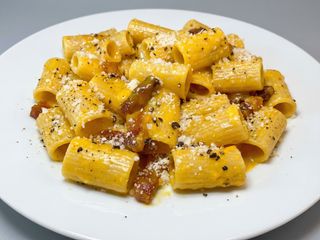 Mezze manica o Tonnarello carbonara 