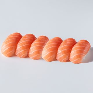 Nigiri Salmone
