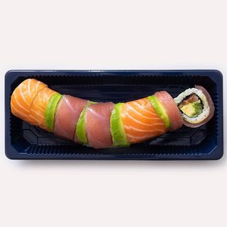 Dragon roll salmone