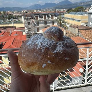 Brioche con il tuppo con Nutella
