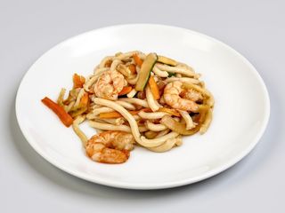  udon saltati con gamberi（虾仁乌冬）