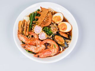 45 Ramen con frutti di mare