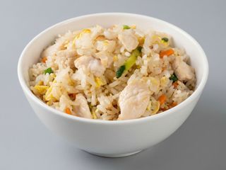 Riso saltato con pollo