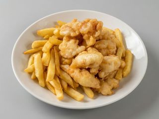 pollo fritti e patate fritti 