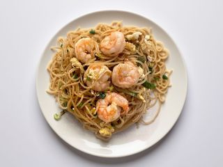 Spaghetti cinese con Gamberi porro