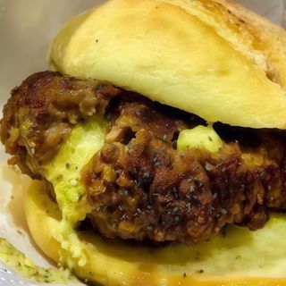 Panino con polpetta a pistacchio e Philadelphia di cavallo 