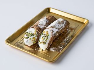 Cannolo siciliano al pistacchio