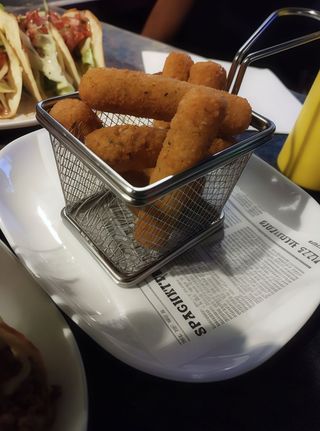 Mozzarella sticks
