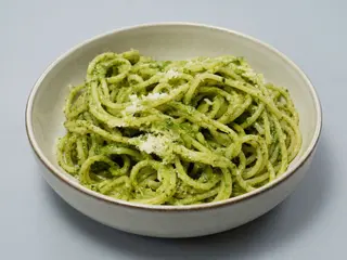 Pasta al pesto genovese