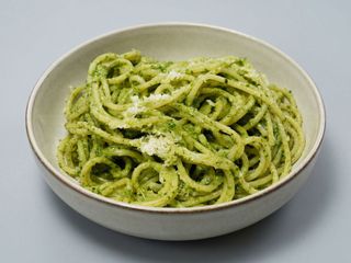 Pasta al pesto genovese