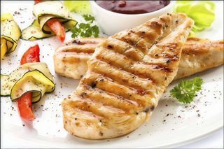 Panino petto di pollo alla griglia provola insalata