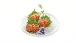 207.Sashimi salmone 12 pezzi