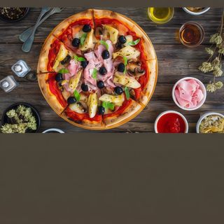 Prosciutto e funghi classica