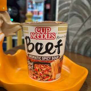 Noodles Istantanei Piccanti Gusto Carne Bovina